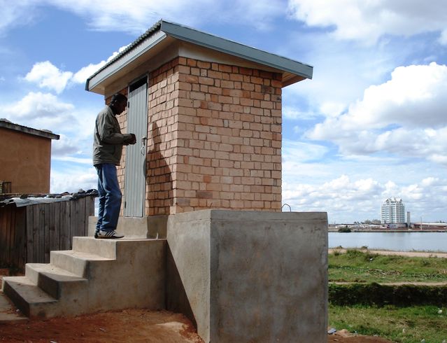 east latrine ctre (Madagascar)