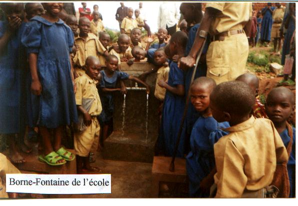 borne fontaine école