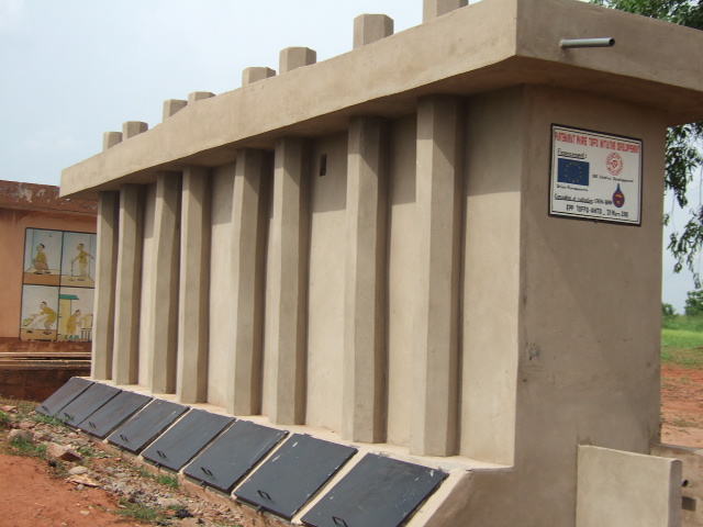 Latrine ECOSAN en milieu scolaire 2