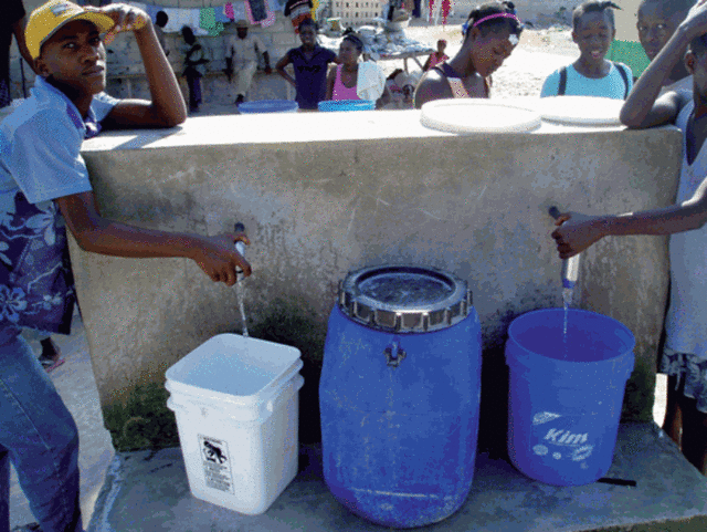 anse_a_galets_borne_fontaine_2009