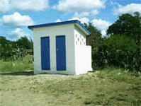 Latrines modernes à 2 postes