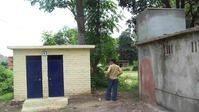 Les toilettes VIP de l’école de Burma papri